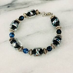 Art Glass Beaded Bracelet Blue Silver Black Multicolored Lobster‎ Clasp